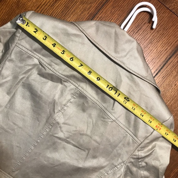 ELIE TAHARI | Med | Trench Coat with soft gold shimmer | PRICE FIRM - Picture 13 of 15